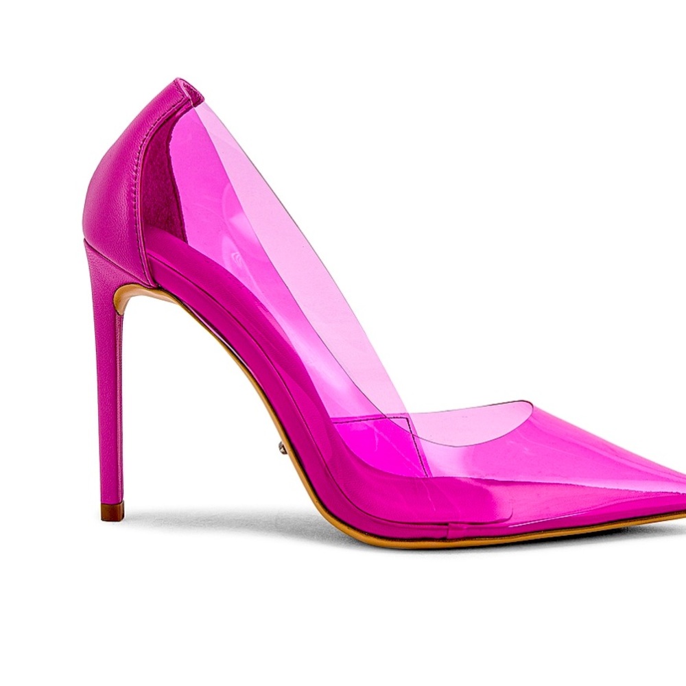 Pink clear pumps sold out on Revolve 6.5💕